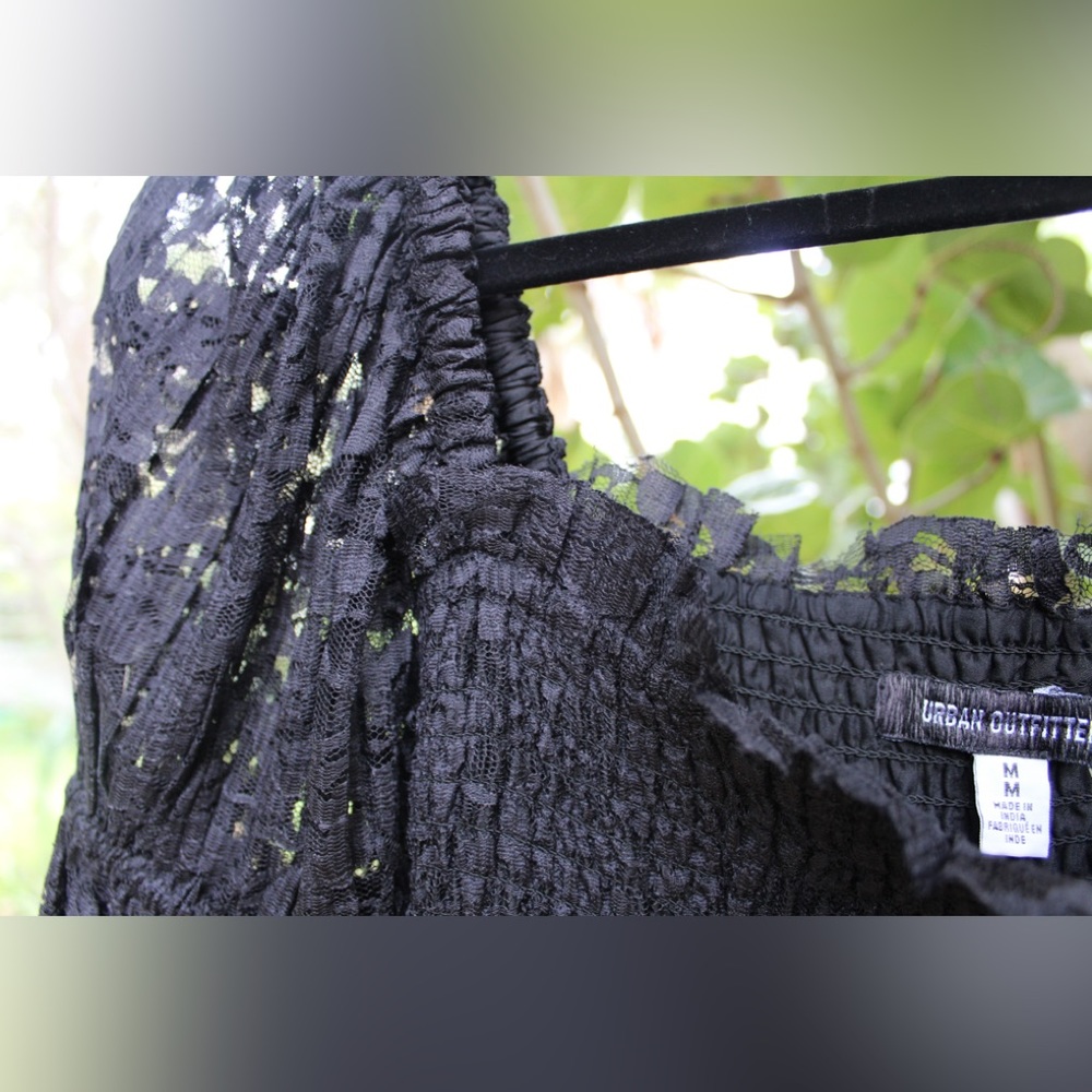 Urban Outfitters fairuza lace maxi dress - Picture 6 of 9